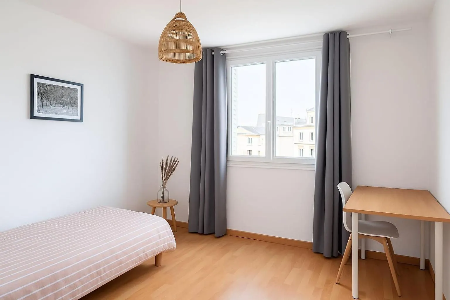 Chambre Dans Un Appartement Spacieux De 92M2 Brest